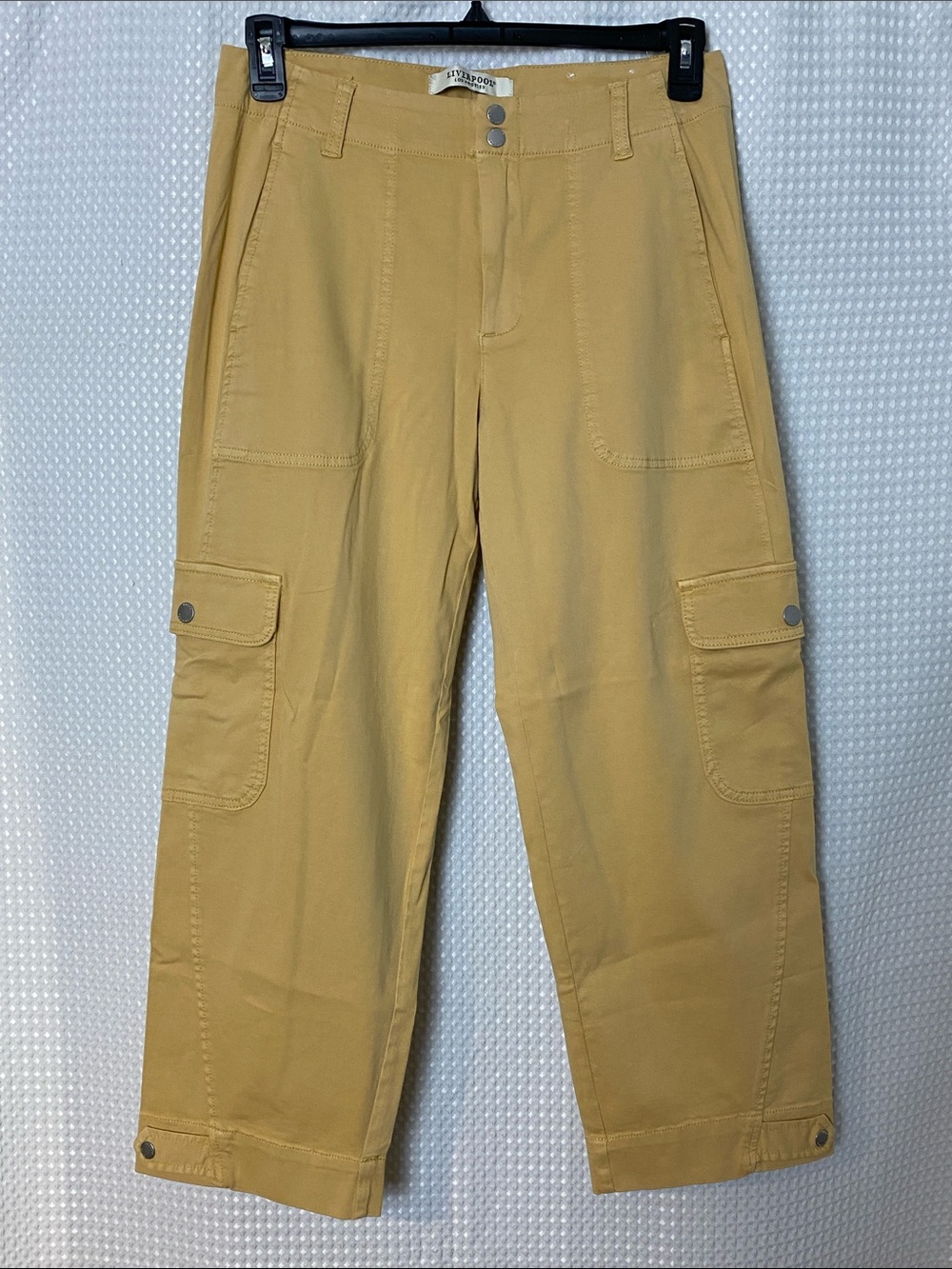 Liverpool Los Angeles Utility Crop Cargo Pants 10 Flaxen Gold Mid Rise Stretch